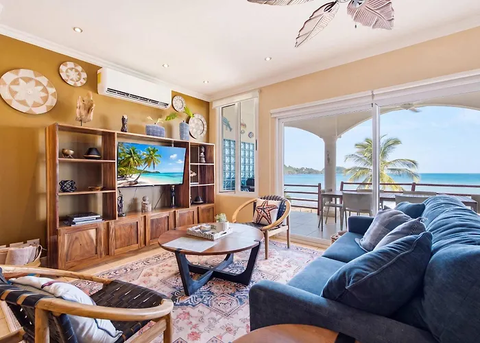 Beachfront Penthouse With Panoramic Ocean Views Ferienhaus