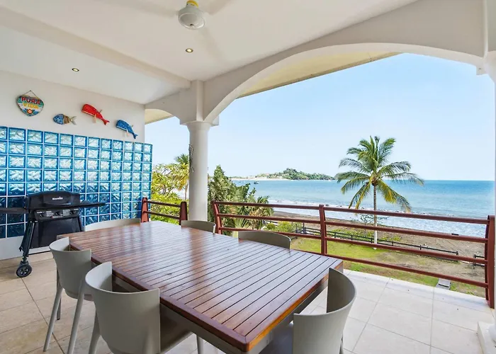 Beachfront Penthouse With Panoramic Ocean Views Playa Flamingo